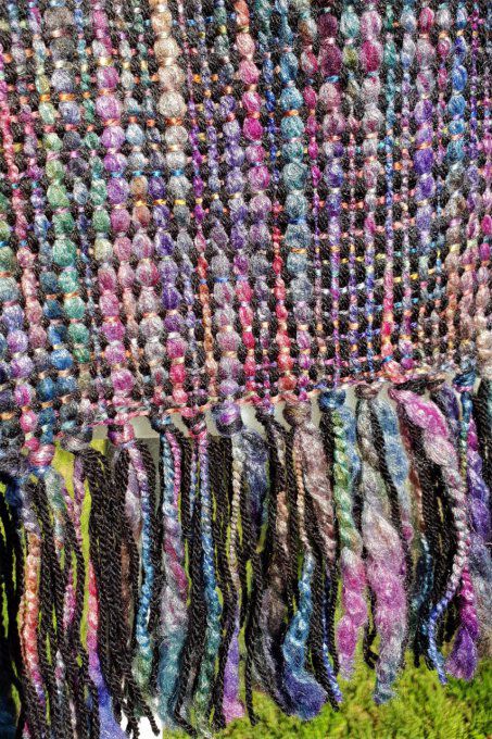 tissage artisanal laine ton violet multicolore